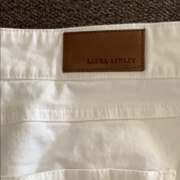 Pants - Picture 3 of 4